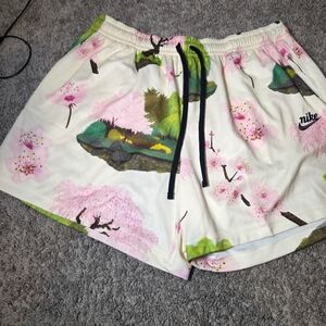 Brand New Nike Floral Print Shorts XXL